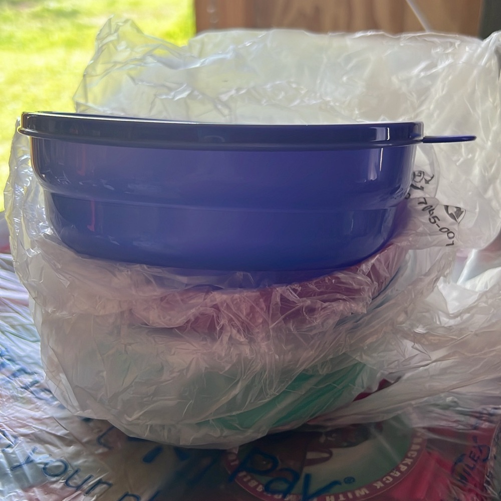 Cereal bowls